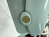 CROSSBODY
